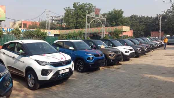 Tata Motors: భారతదేశంలో హ్యుందాయ్ను వెనక్కి నెట్టిన టాటా మోటార్స్.. దేశంలో రెండో అతిపెద్ద కార్ల కంపెనీగా..