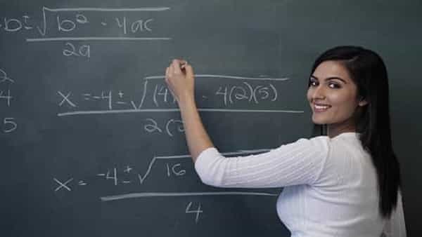 Job Notification: B.Ed పూర్తి చేసినవారికి గుడ్ న్యూస్.. ఆర్మీ స్కూల్స్లో 8700 ఉద్యోగాలకు నోటిఫికేషన్..