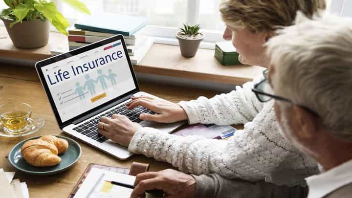Insurance: ఇన్సూరెన్స్ పాలసీ తీసుకునేముందు ఈ విషయాలు తప్పక తెలుసుకోండి.. మర్చిపోవద్దు.. Insurance: ఇన్సూరెన్స్ పాలసీ తీసుకునేముందు ఈ విషయాలు తప్పక తెలుసుకోండి.. మర్చిపోవద్దు..
