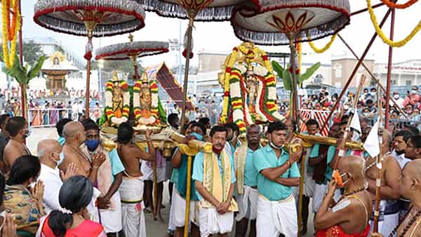 Tirupati: వైకుంఠ ఏకాదశి ఉత్సవాల్లో భాగంగా ఘనంగా శ్రీవారి ప్రణయ కలహోత్సవం..