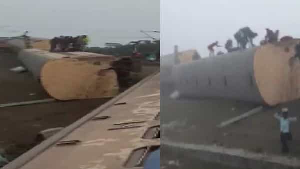 Guwahati-Bikaner Express Derails: పశ్చిమ బెంగాల్లో ఘోర రైలు ప్రమాదం.. ఎగిరిపడ్డ బోగీలు..
