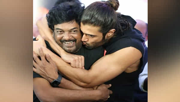 Vijay Devarakonda: రౌడీ హీరోను వదలనంటోన్న పూరీ.. లైగర్ తర్వాత వన్స్మోర్.!