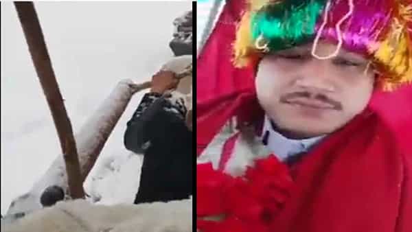 Viral Video: మంచు వర్షంలో పల్లకిలో ఊరేగిన పెళ్లికొడుకు.. నెట్టింట వీడియో వైరల్