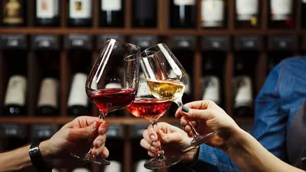 Wine: వైన్ ప్రియులకు ఆ రాష్ట్ర సర్కార్ గుడ్ న్యూస్.. ఇక కిరాణా షాపులు, సూపర్ మార్కెట్లలో ..