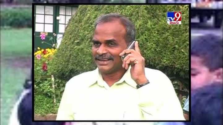 YSR Family Ooty Visit: ఊటీలో రాజశేఖర్ రెడ్డి ఫ్యామిలీతో ఎంజాయ్ చేస్తున్న వీడియో.. మీరు ఓ లుక్కేయండి.. YSR Family Ooty Visit: ఊటీలో రాజశేఖర్ రెడ్డి ఫ్యామిలీతో ఎంజాయ్ చేస్తున్న వీడియో.. మీరు ఓ లుక్కేయండి..