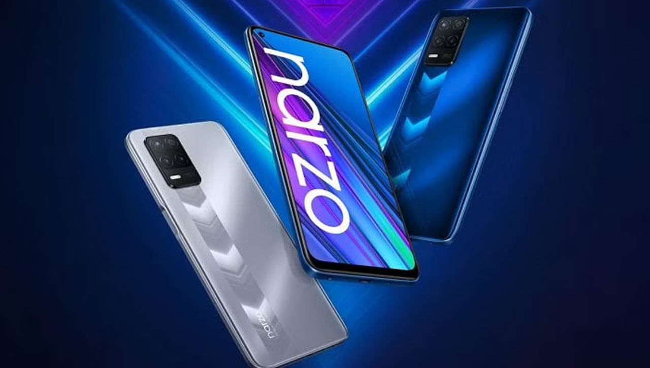  Realme Narzo 30 5g: రియల్‌ మీ నార్జో 30 5జీ స్మార్ట్‌ఫోన్‌ రూ. 14,999కి అందుబాటులో ఉంది. ఈ ఫోన్‌ ఆండ్రాయిడ్‌ 11 ఆపరేటింగ్ సిస్టమ్‌తో నడుస్తుంది. 48 మెగా పిక్సెల్‌ రెయిర్‌ కెమెరా, 16 ఎంపీ సెల్ఫీ కెమెరాను అందించారు. 5000 ఎంఏహెచ్‌ బ్యాటరీ ఈ ఫోన్‌ సొంతం. 