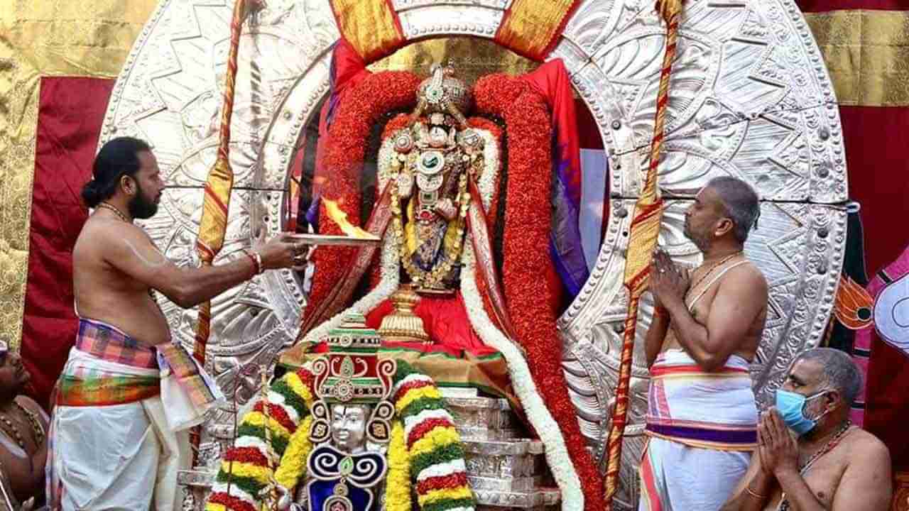 Tirumala: శ్రీవారి ఆలయంలో శాస్త్రోక్తంగా రథసప్తమి వేడుకలు.. సూర్యప్రభ వాహనంపై దర్శనమిచ్చిన శ్రీమన్నారాయణుడు..