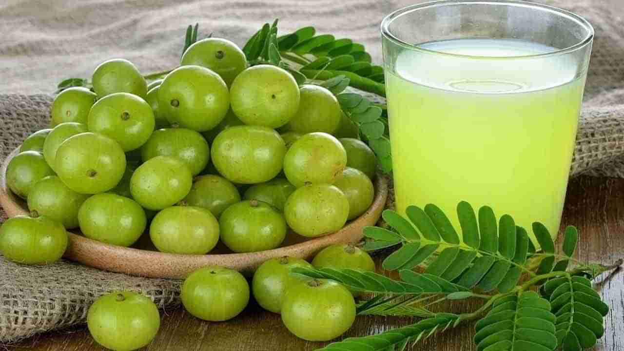 Amla Benefits: ఉసిరితో బోలెడు ప్రయోజనాలు.. అవేంటో తెలుసుకోండి..!