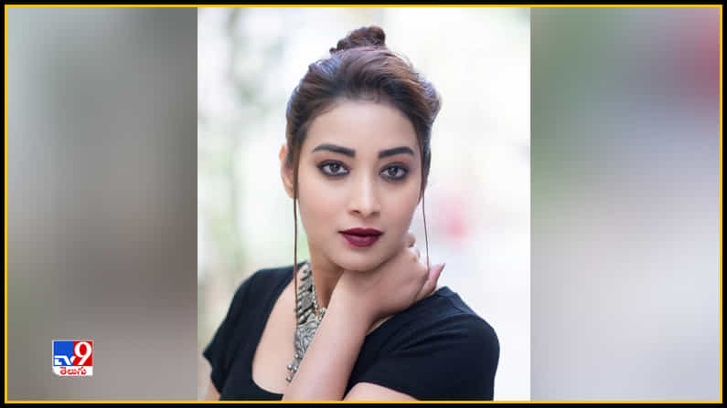 Bhanu Shree New Photos. Credit by:Bhanu Shree/Instagram