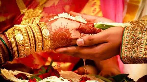 Viral Video: పెళ్లిలో వధువు చేసిన పనికి వరుడు షాక్.. అదిరిపోయిందంటూ నెటిజన్స్ కామెంట్స్..