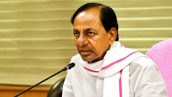 CM KCR : ముంబై చేరుకున్న సీఎం కేసీఆర్.. మరికాసేపట్లో ఉద్దవ్ థాకరేతో కీలక భేటీ..