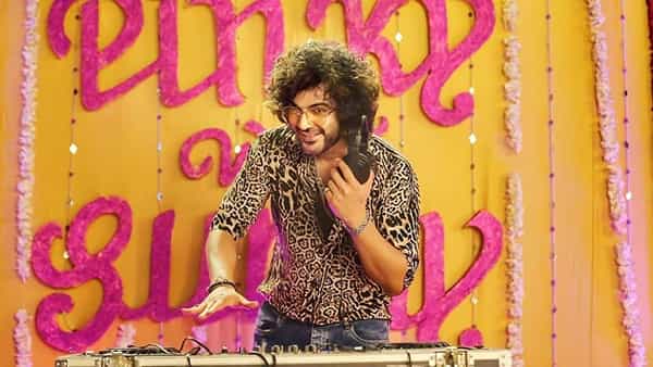 DJ Tillu Box Office Collections: కలెక్షన్స్తో మైండ్ బ్లాంక్ చేస్తున్న డీజే టిల్లు.. ట్రేడ్ నిపుణులు సైతం షాక్