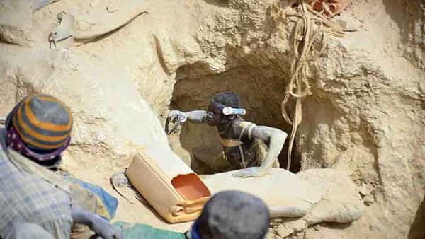 Gold Mine Blast: బంగారు గనిలో వరుస పేలుళ్లు.. 60 మంది మృతి, 100మందికి పైగా గాయాలు