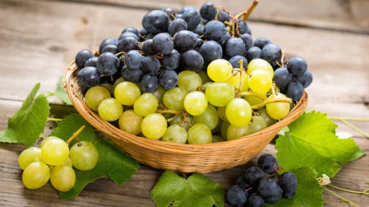 Grapes Side Effects: ఆ సమస్యలున్నవారు ద్రాక్ష పండ్లను తింటే ప్రమాదంలో పడినట్లే.. ఎందుకో తెలుసుకోండి