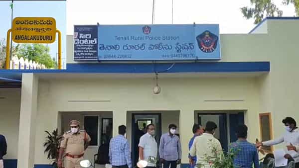 AP Crime News: ఫేస్బుక్లో పరిచయమవుతాడు.. ఆ తర్వాతే అసలు కథ స్టార్ట్.. మూడేళ్ల క్రితం స్టోరీ మళ్లీ రిపీట్