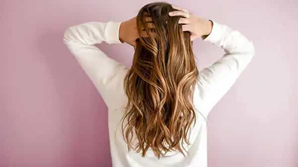 Hair Care: జట్టు బాగా రాలుతుందా..? నిపుణుల సూచనలతో ఈ సమస్యకు చెక్ పెట్టొచ్చు తెలుసా..?
