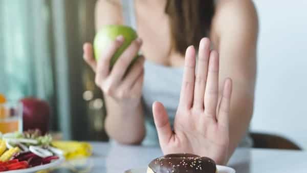 Health care tips: రాత్రి పడుకునే ముందు ఈ ఆహారాలు తిన్నారంటే.. థైరాయిడ్, బీపీ, ఉబకాయం ఖాయం!