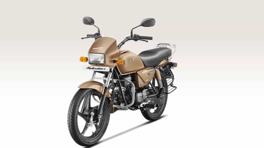  Hero Splendor Plus గత నెలలో 2 లక్షల యూనిట్లకు పైగా అమ్ముడుపోయింది. దేశంలోనే అత్యధికంగా అమ్ముడవుతున్న బైక్‌గా మారింది.