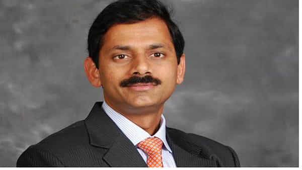 IDFC Bank: తన వద్ద పనిచేస్తున్నవారికి కోట్ల విలువైన షేర్లను బహుకరించిన ఆ సీఈఓ.. ఇంతకీ విషయం ఏంటంటే..