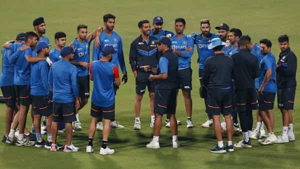 IND vs WI: టీమిండియాకు బ్యాడ్ న్యూస్.. టీ20 సీరిస్కు దూరమైన స్టార్ ఆల్రౌండర్..