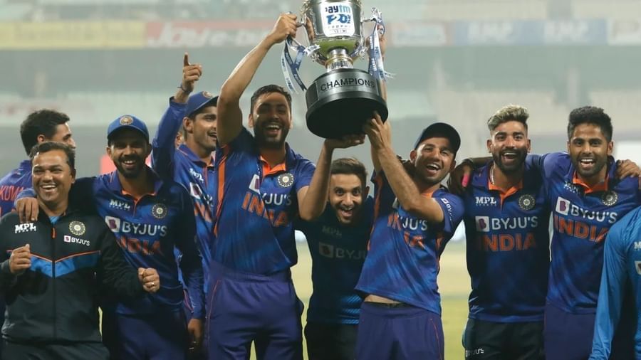 ICC T20I Rankings: తగ్గేదేలే అంటున్న హిట్‌మ్యాన్‌ సేన.. ఆరేళ్ల తర్వాత టీమ్‌ ఇండియా ఘనత..