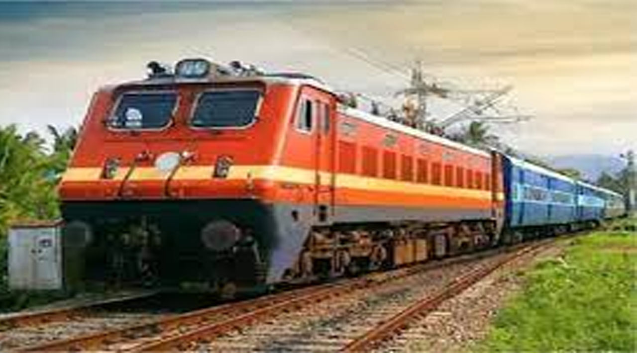 IRCTC: రైలు ప్రయాణికులకు శుభవార్త.. అలా టిక్కెట్లను బుక్ చేసుకోండి.. బహుమతులు పొందండి..