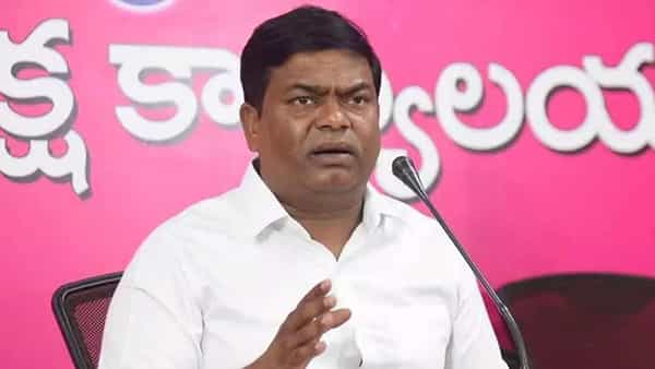 Trs vs Bjp: బీజేపీకి రాజ్యాంగం గురించి మాట్లాడే నైతిక హక్కు లేదు.. జీవన్ రెడ్డి ఫైర్..