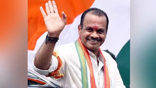 Telangana Politics: నా రూటే సపరేట్ అంటున్న కోమటిరెడ్డి.. పార్టీలో చర్చనీయాంశంగా మారిన వెంకట్ రెడ్డి తీరు..