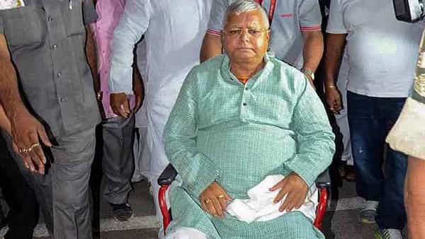 Lalu Prasad Yadav: అస్వస్థతకు గురైన ఆర్జేడీ అధినేత లాలూ.. ఆస్పత్రిలో చికిత్స..