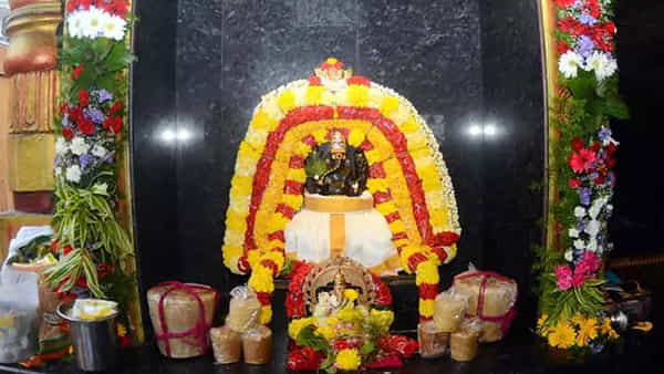 Lord Ganesh Temple: వినాయకుడికి వింత కష్టం.. ఆలయం తమదంటూ వివాదం.. ట్విస్ట్ ఇచ్చిన అధికారులు..