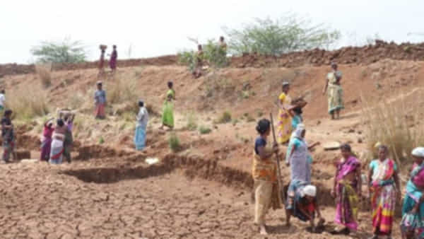 MGNREGS: కరోనా తరువాత జాతీయ ఉపాధి హామీ పథకానికి పెరుగుతున్న డిమాండ్.. కానీ..