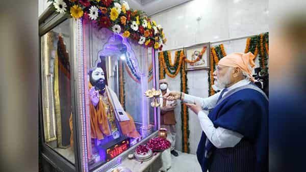 Guru Ravidass Jayanti: గురు రవిదాస్ జయంతి వేడుకలు.. ప్రత్యేక పూజలు నిర్వహించిన ప్రధాని మోదీ..