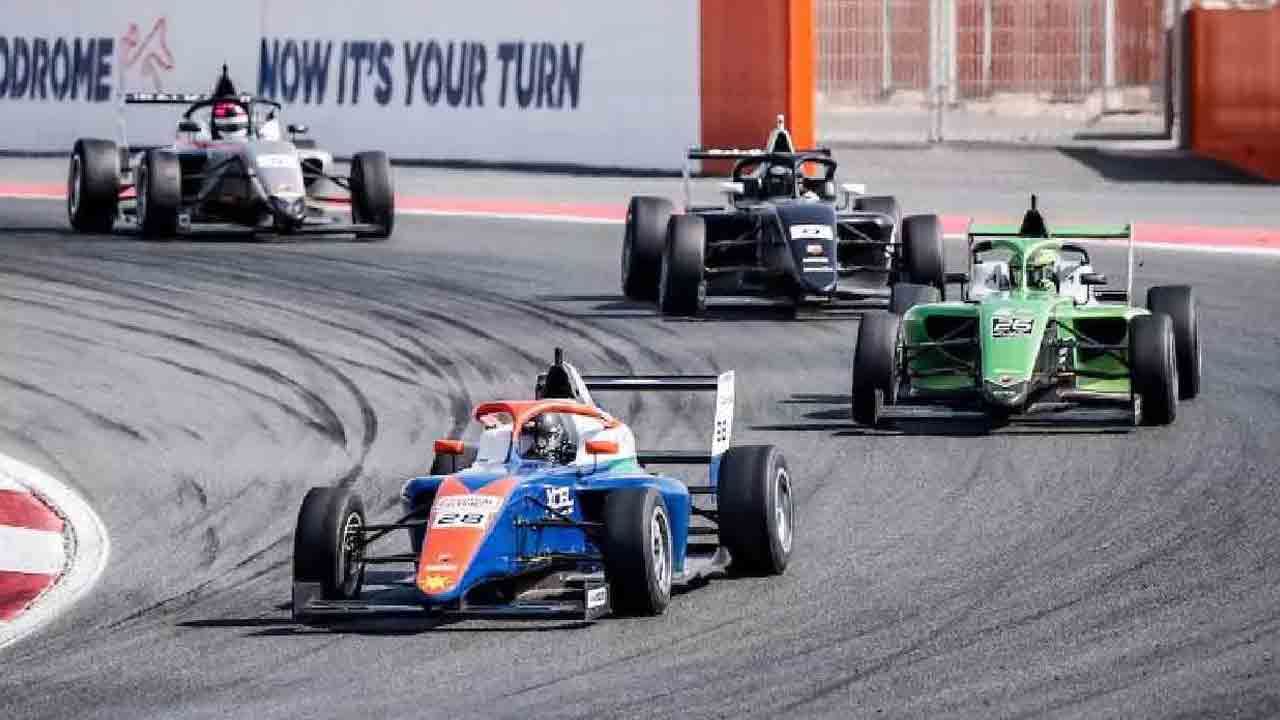Formula Regional Asian Championship: ఫార్మూలా ఆసియా చాంఫియన్‌షిప్‌లో అగ్రస్థానానికి చేరుకున్న ముంబై ఫాల్కన్స్