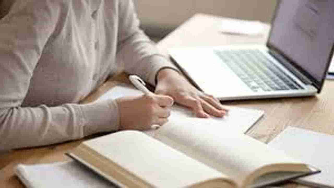 DU Exams 2022: ఓపెన్ బుక్‌ మోడ్‌లో సెసిస్టర్‌ పరీక్షలు.. సెంట్రల్‌ యూనివర్సిటీ కీలక నిర్ణయం!