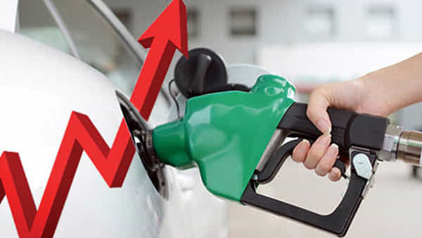 Petrol Price Today: మళ్లీ మొదలైంది.. భారీగా పెరిగిన పెట్రోల్, డీజిల్ ధరలు.. తెలుగు రాష్ట్రాల్లో అయితే..