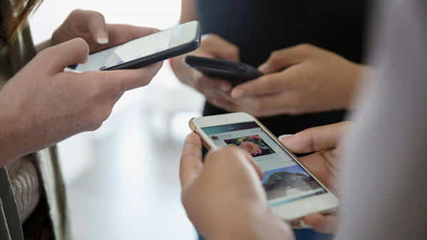 Smartphone Tips: మీ స్మార్ట్ఫోన్లో ఈ సమస్యతో ఇబ్బంది పడతున్నారా..? ఇలా చేయండి..!
