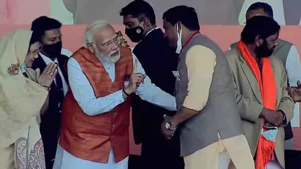 PM Narendra Modi: అలా అస్సలు చేయొద్దు.. బీజేపీ నేతకు వార్నింగ్ ఇచ్చిన ప్రధాని మోదీ.. ఆ తర్వాత ఏం జరిగిందో చూడండి..