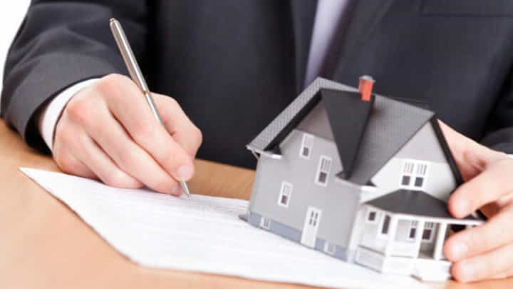 Buying House: సొంతింటి కలను నిజం చేసుకోవడానికి ఇది సరైన సమయమేనా..? పూర్తి వివరాలు.. Buying House: సొంతింటి కలను నిజం చేసుకోవడానికి ఇది సరైన సమయమేనా..? పూర్తి వివరాలు..