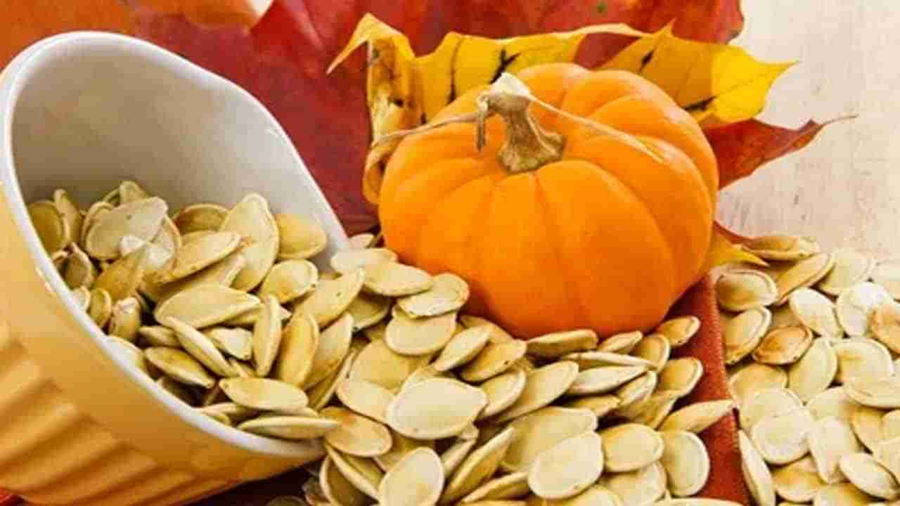 Pumpkin Seeds: గుమ్మడి గింజలను తినడం వలన మహిళలకు ఎన్నో ప్రయోజనాలు.. PCOS సమస్యకు చెక్..