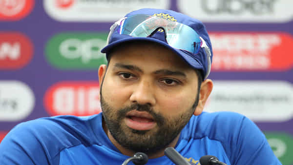 వారికి ఒక్క అవకాశం ఇస్తే..అద్బుతాలు సృష్టిస్తారు.. రోహిత్ సూచన