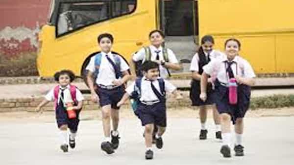 Schools reopening today 2022: నేటి నుంచి దేశంలో ఈ రాష్ట్రాల్లో విద్యాసంస్థలు ప్రారంభం.. అక్కడ ఇంకా లాక్డౌన్లోనే!
