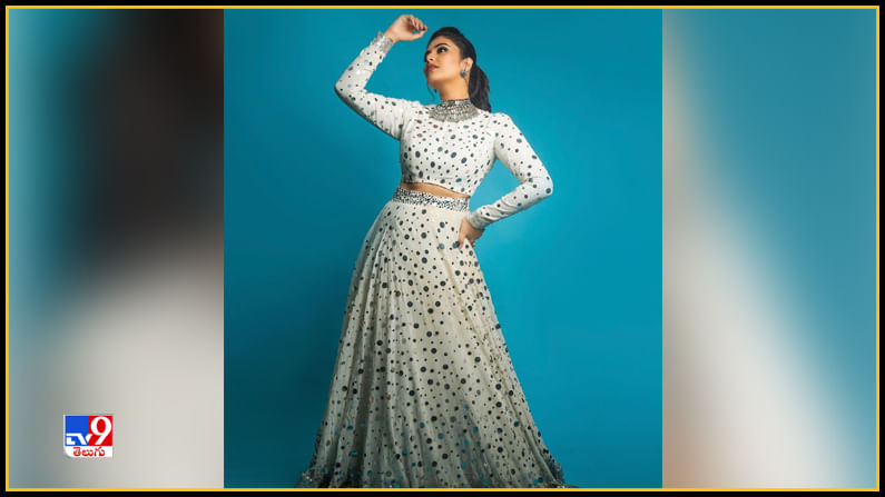 Sreemukhi New Photos. Credit by:Sreemukhi/Instagram