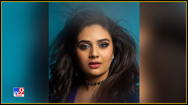 Sreemukhi New Photos. Credit by:Sreemukhi/Instagram