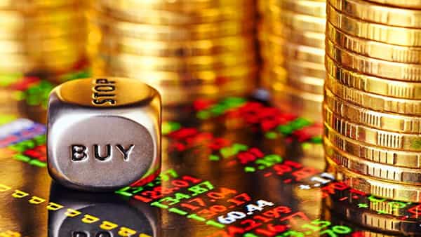 Market News: ఒడిదొడుకుల్లో ఆసియా మార్కెట్లు.. ఆ కారణంగా పెరగనున్న బంగారం ధర..