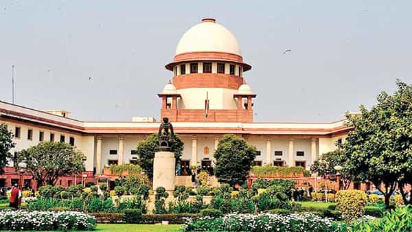 Supreme Court: ప్రైవేట్ సంస్థల్లో స్థానికులకు రిజర్వేషన్.. కీలక తీర్పు వెలువరించిన సుప్రీం..