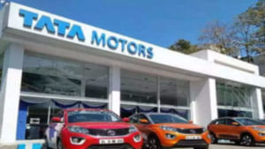 Tata Motors: తగ్గేదే లే అంటున్న టాటా మోటార్స్.. ఇటు రోడ్లపైనా.. అటు స్టాక్ మార్కెట్లోనూ..!