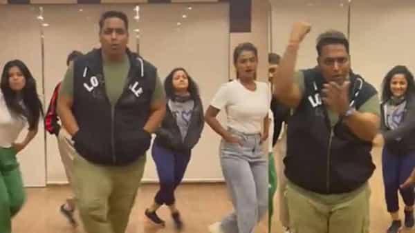 Viral Video: కచా బాదం పాటను ఇలా ట్రై చేయండి.. నెటిజన్లకు ఛాలెంజ్ విసిరిన ఊ అంటావా సాంగ్ కొరియోగ్రాఫర్..
