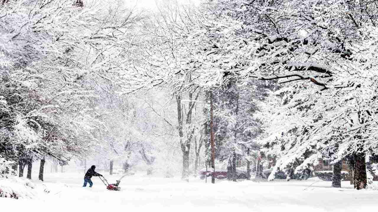 US Winter Storm: అమెరికాలో భారీ మంచు తుఫాన్.. 8 వేల విమానాలు రద్దు.. కొన్ని ప్రాంతాలకు తుఫాన్ హెచ్చరికలు జారీ..