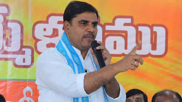Bjp vs Trs: కేసీఆర్కు దమ్ముంటే ముందు ఆ పని చేయాలి.. బీజేపీ నేత షాకింగ్ సవాల్..!