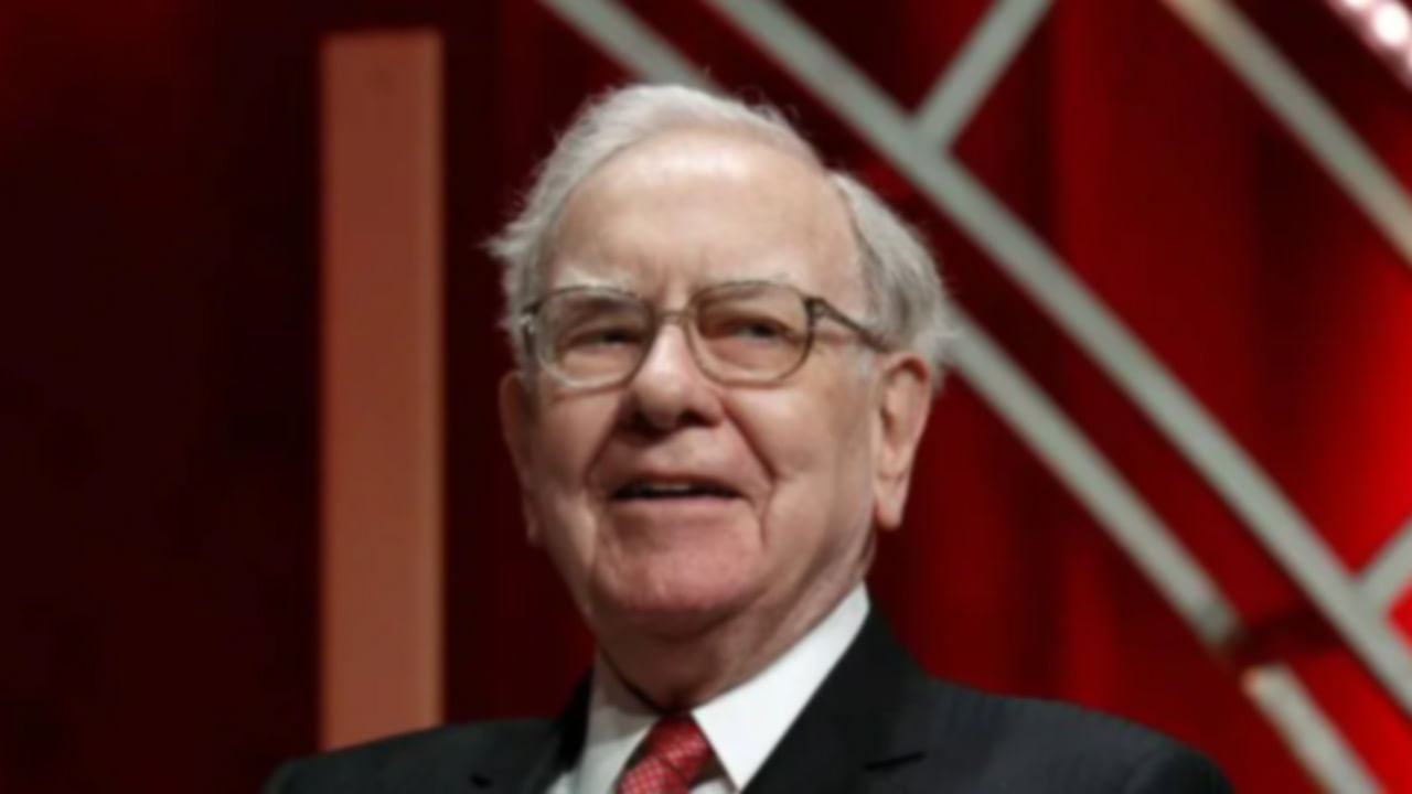 Warren Buffet: బిట్‌కాయిన్‌ పై మాట మార్చిన వారెన్ బఫెట్.. దానిలో ఎంత పెట్టుబడి పెట్టారో తెలుసా..